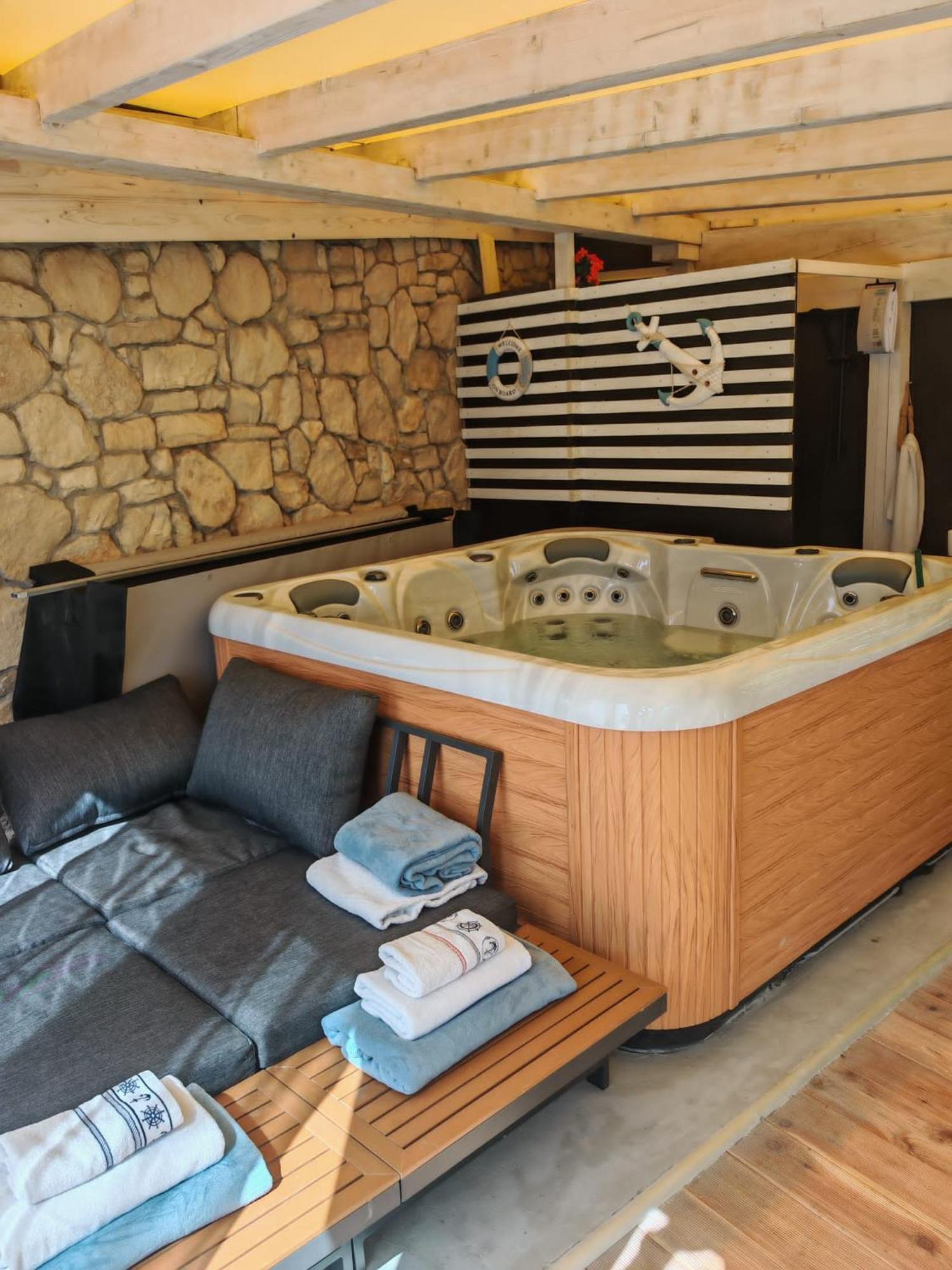 Lavender Villa Baška Exteriör bild